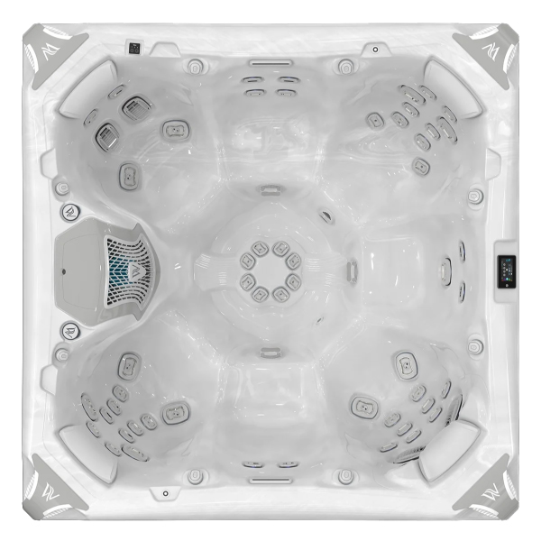 Elbrus Life Hot Tub